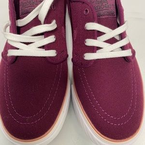 Nike SB Janoski